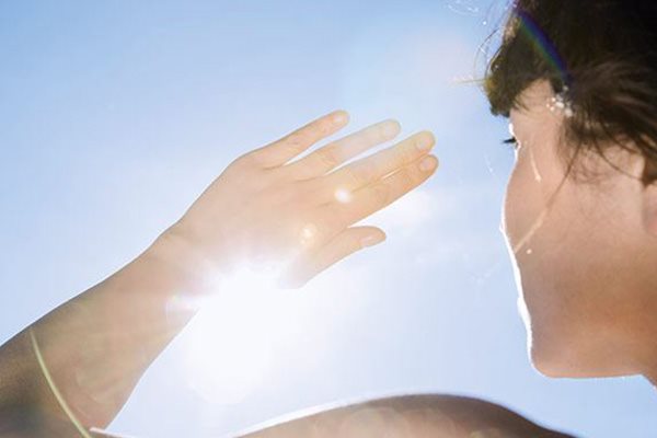 5 dấu hiệu bị tàn nhang ở phụ nữ - Ảnh 4. 5 dấu hiệu bị tàn nhang ở phụ nữ - Ảnh 4.