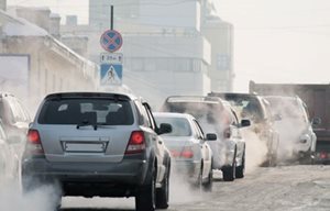 Bilar i trafik.
