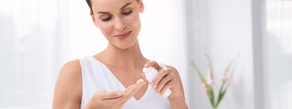 Solskydd är en viktig del av hudvården för atopisk dermatit